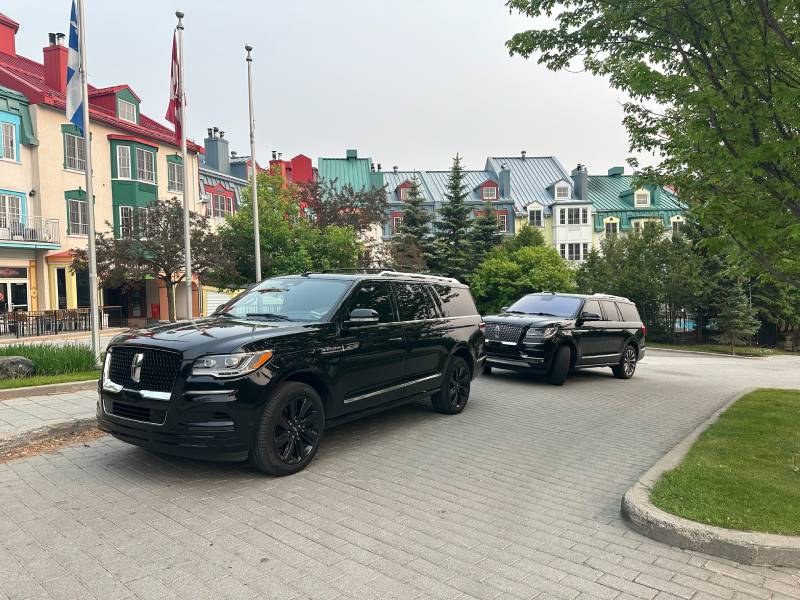 Luxury sedan – in Montreal